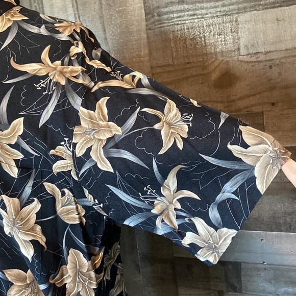 Men’s Pierre Cardin Hawaiian button up shirt XXLarge tropical beach resortwear - Picture 4 of 12